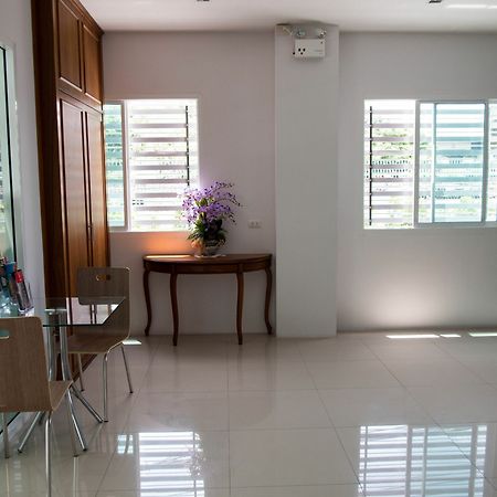 Tanatip Place Bangkok Luaran gambar
